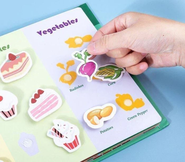 KIDS BUSY BOOK